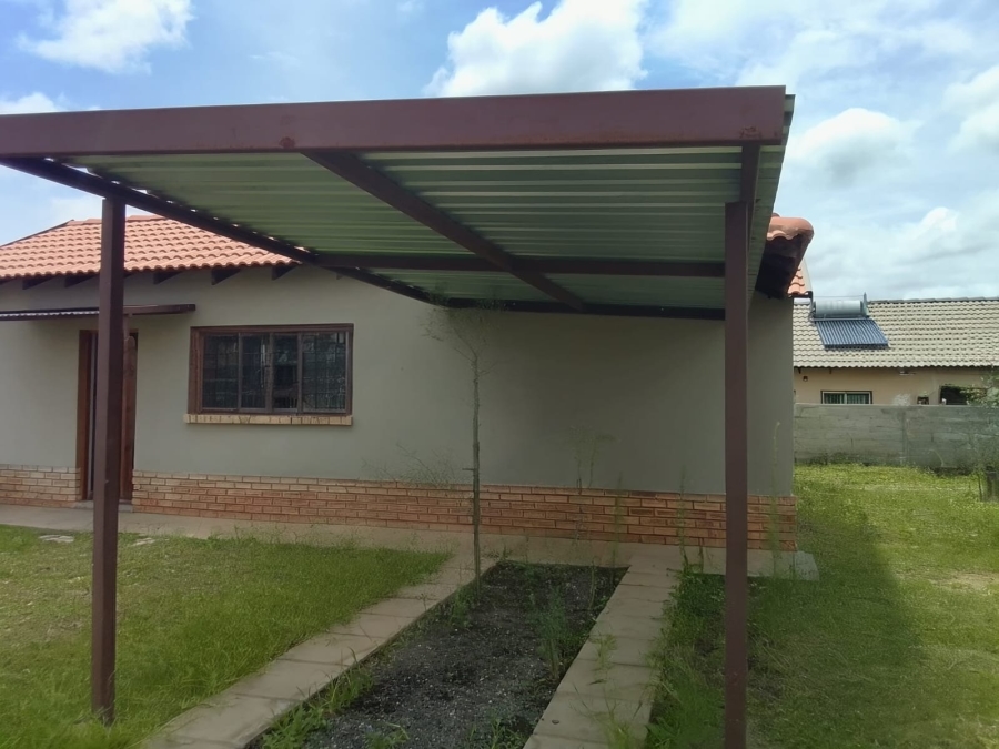 To Let 3 Bedroom Property for Rent in Waterkloof North West
